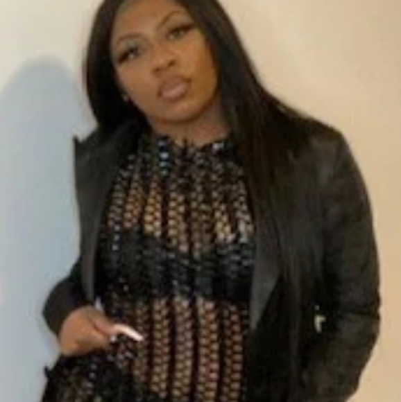 Dress - Picture 5 of 5